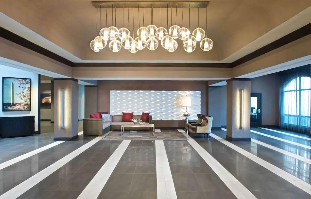 Embassy Suites By Hilton Dallas Near The Galleria Экстерьер фото