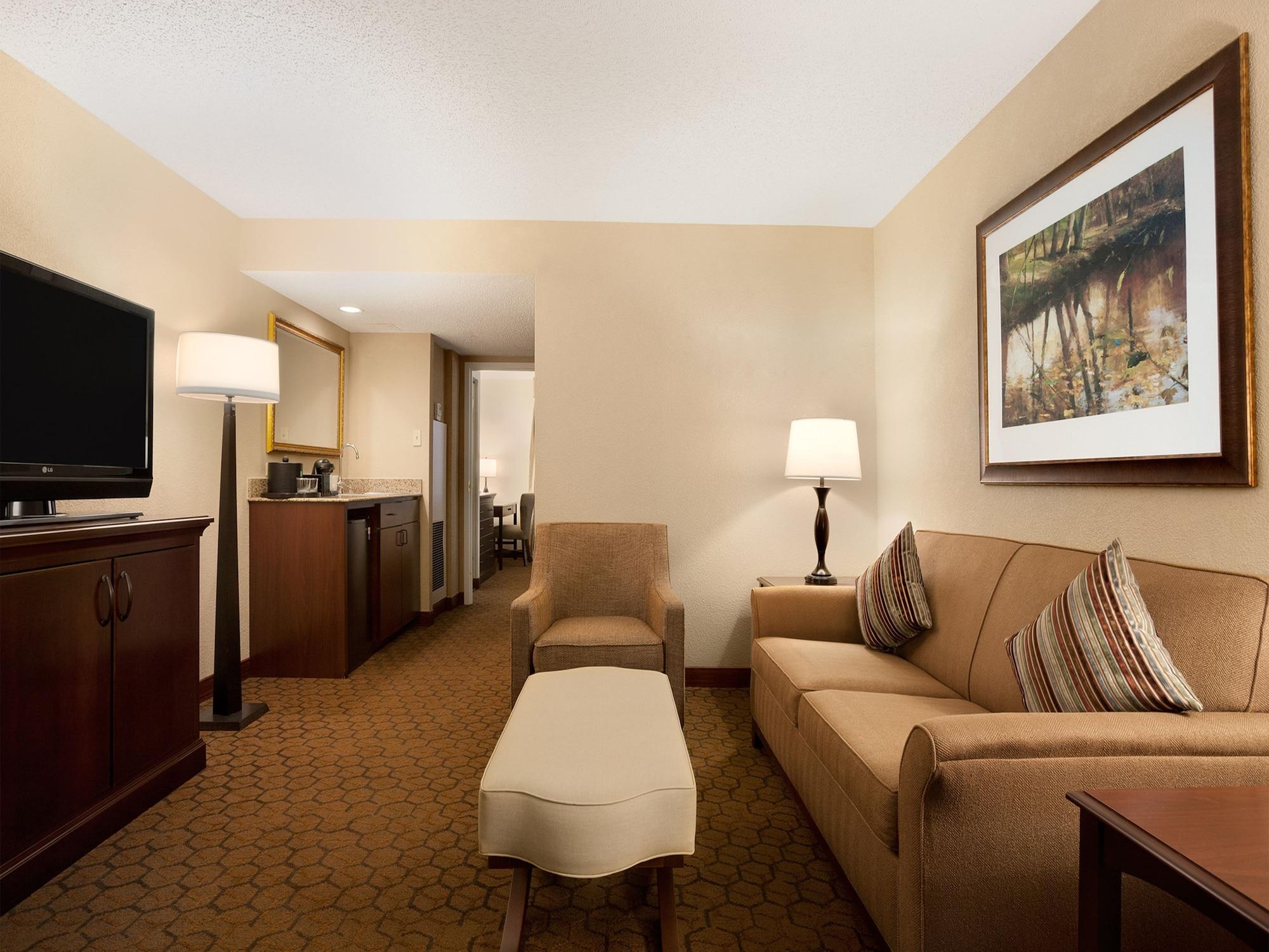 Embassy Suites By Hilton Dallas Near The Galleria Экстерьер фото