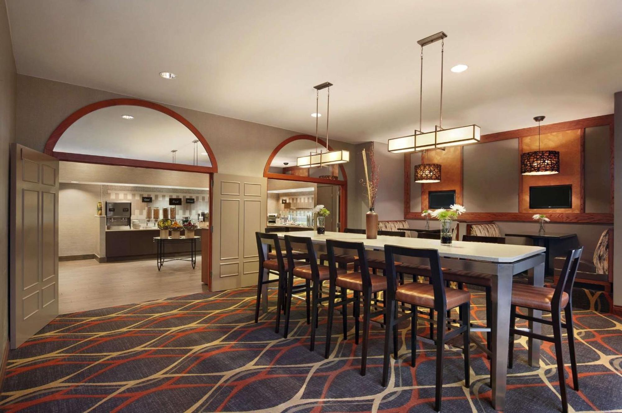 Embassy Suites By Hilton Dallas Near The Galleria Экстерьер фото